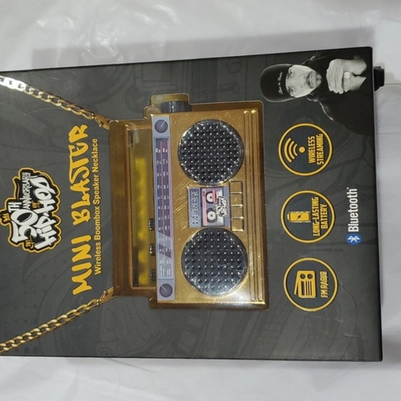 Hip hop 50th anniversary Wireless boom box speaker‎ mini blaster necklace new - Picture 1 of 12